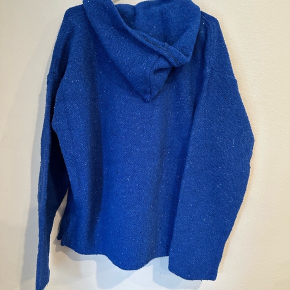 Sweater - Picture 5 of 10